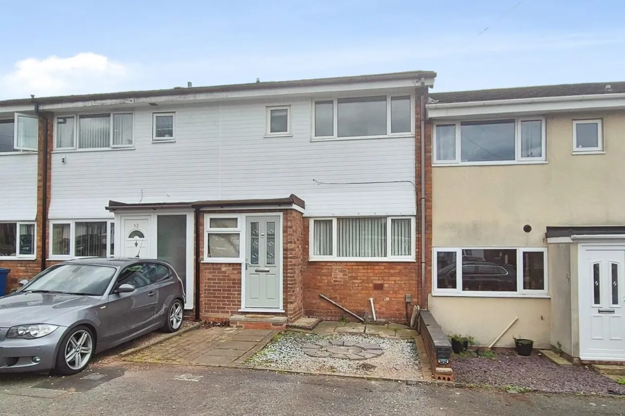 3 bed house for sale — Manor Rise, Burntwood