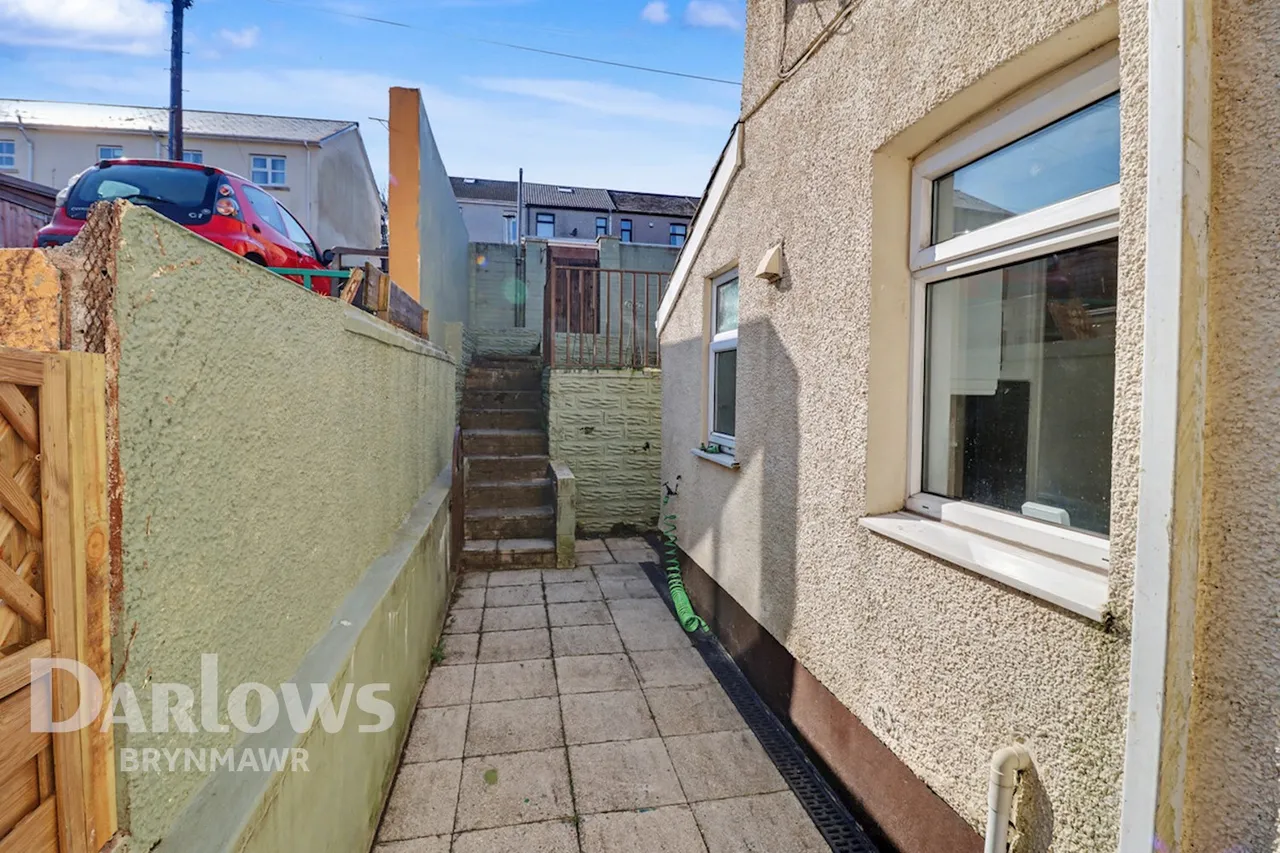 Harcourt Street, Ebbw Vale, photo 5