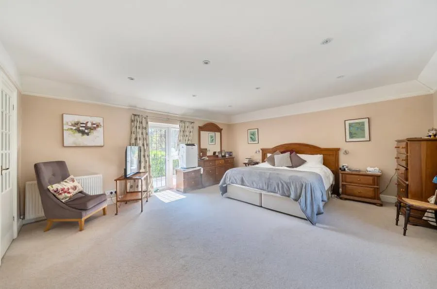 Hook Heath Avenue, Woking, GU22, photo 6
