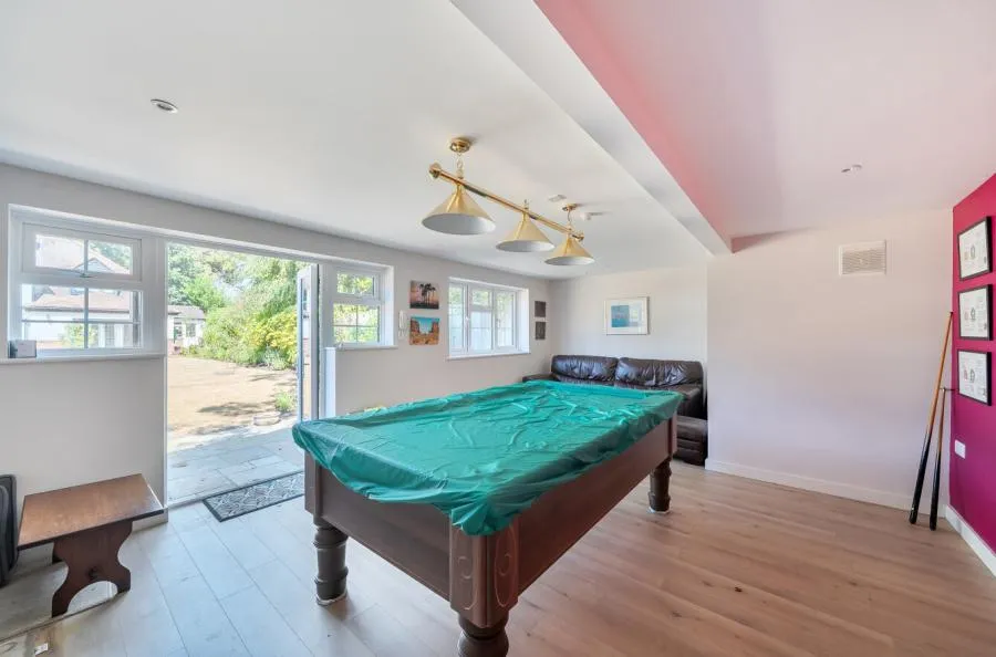 Hook Heath Avenue, Woking, GU22, photo 16