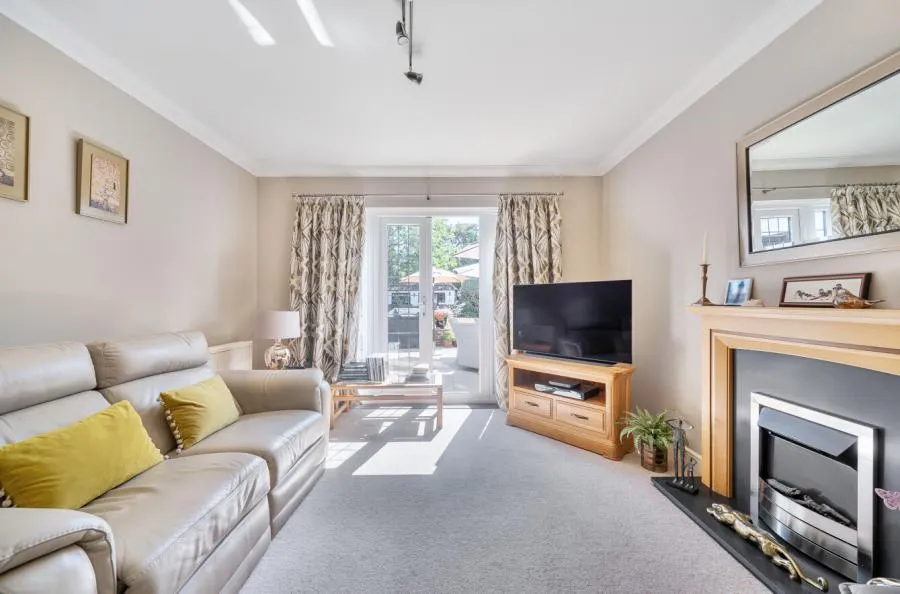 Hook Heath Avenue, Woking, GU22, photo 17