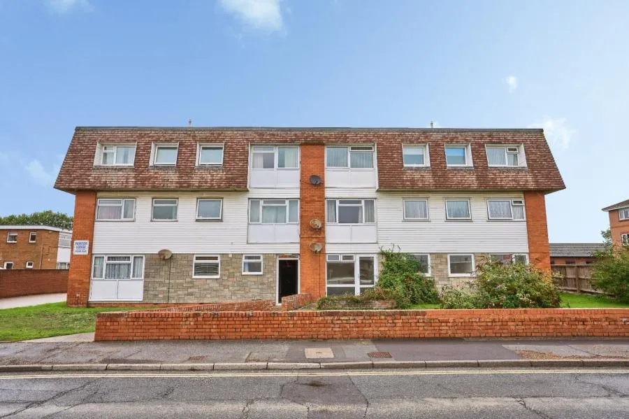 East Yar Road, Sandown, PO36, photo 11