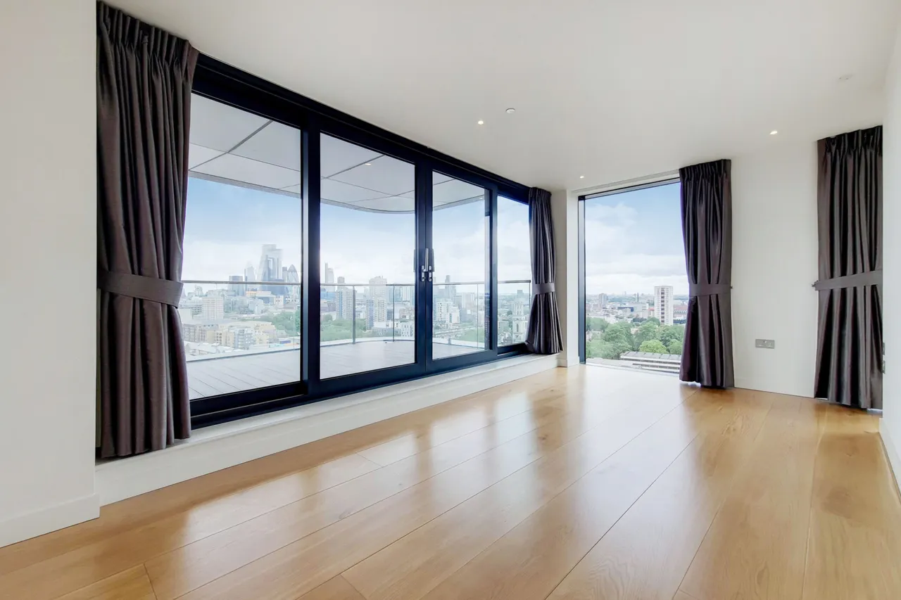 1701 Park Vista Tower, 5 Cobblestone Square, London, photo 11