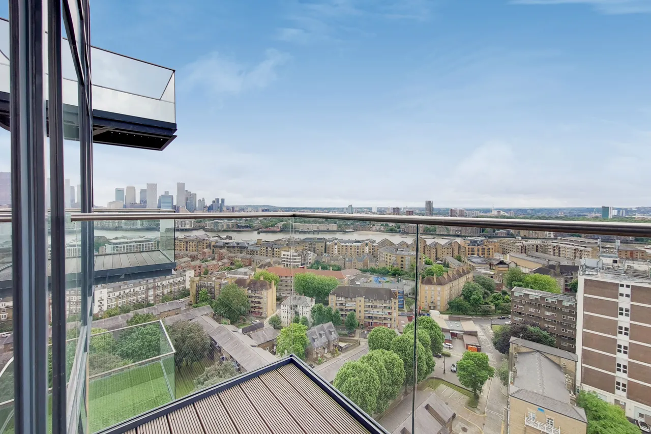 1701 Park Vista Tower, 5 Cobblestone Square, London, photo 8