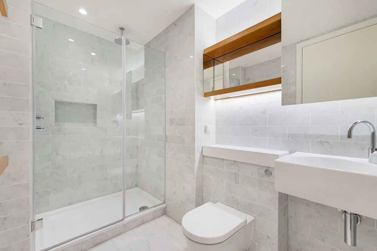 1701 Park Vista Tower, 5 Cobblestone Square, London, photo 10