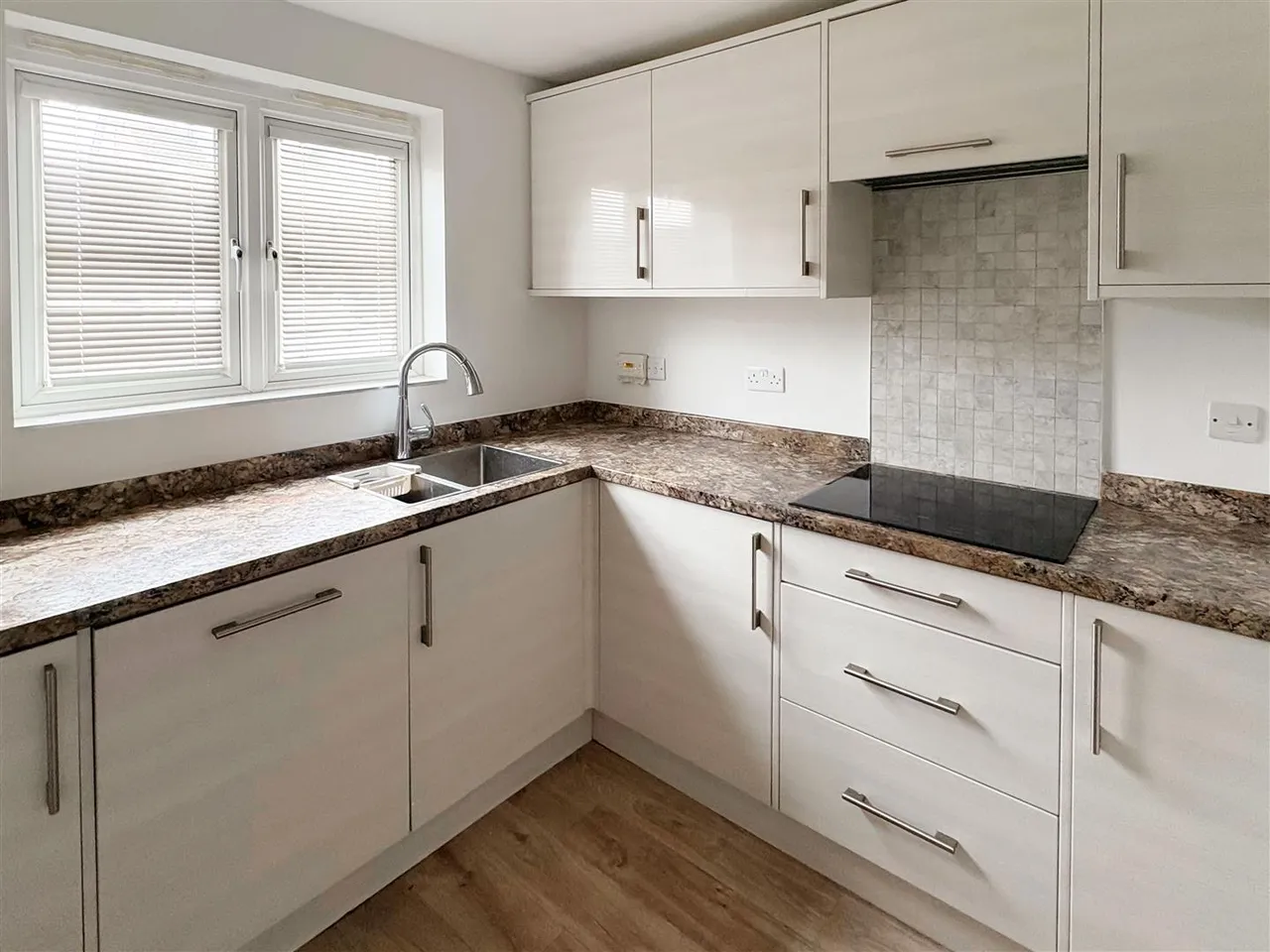 Holmes Way, Littlehampton, photo 5