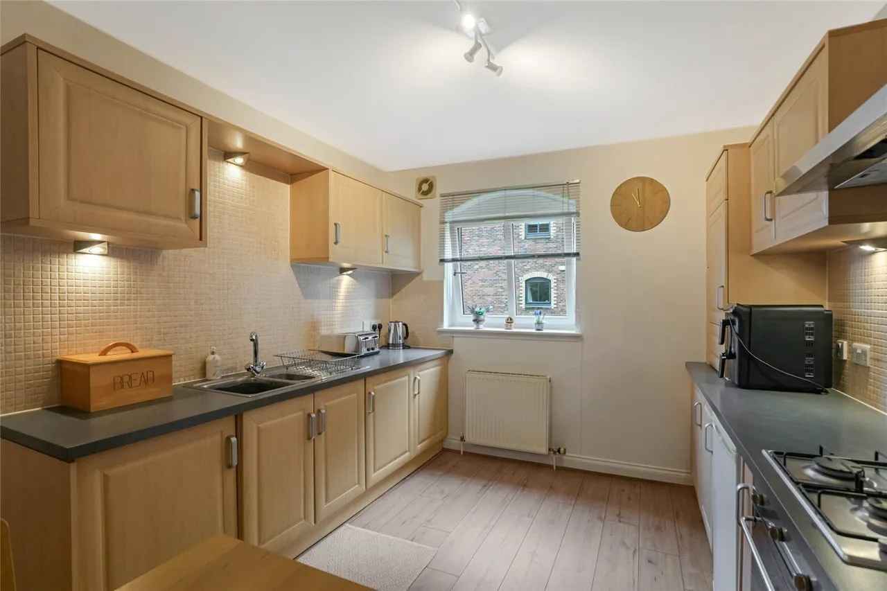 James Watt Way, Greenock, Inverclyde, PA15, photo 6