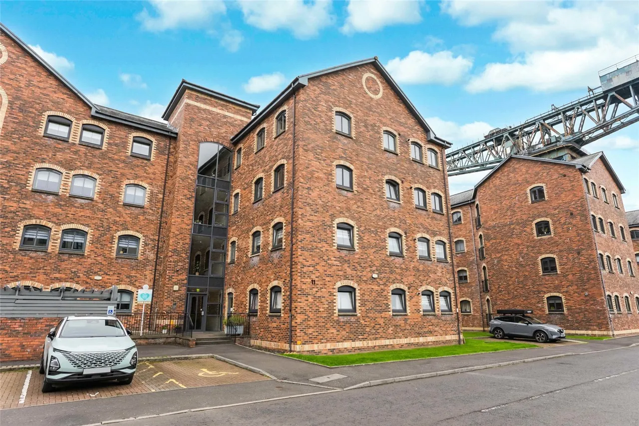 2 bed flat for sale — James Watt Way, Greenock, Inverclyde, PA15