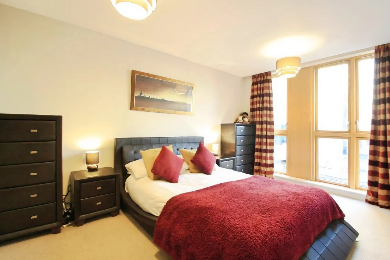 Wharf Approach, Leeds, LS1, photo 5