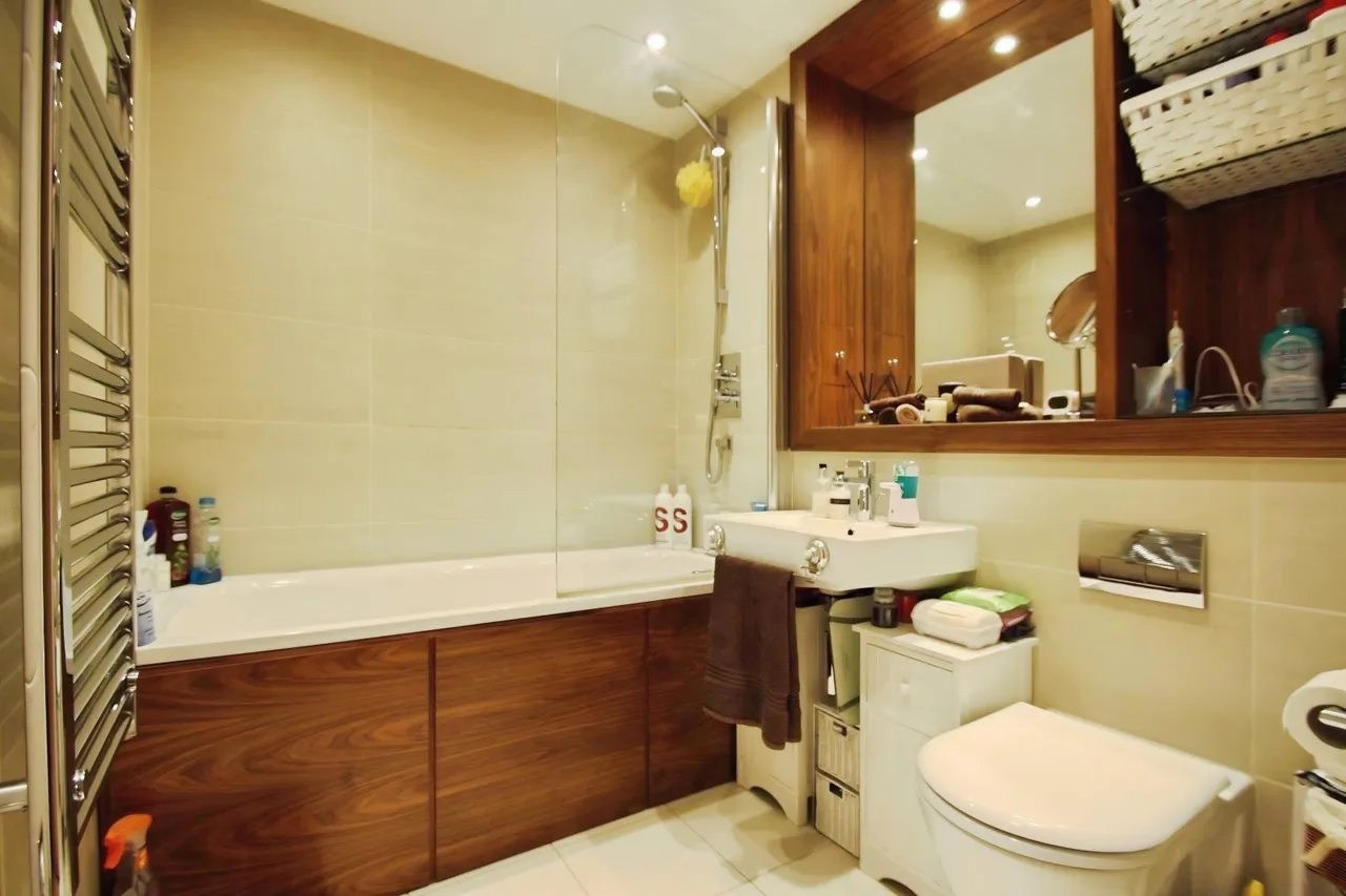 Wharf Approach, Leeds, LS1, photo 7