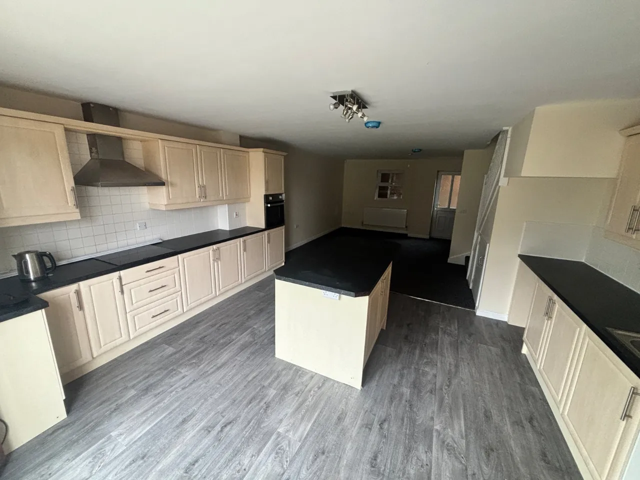 5 bed house to rent, Grimesthorpe Road, Sheffield, S4