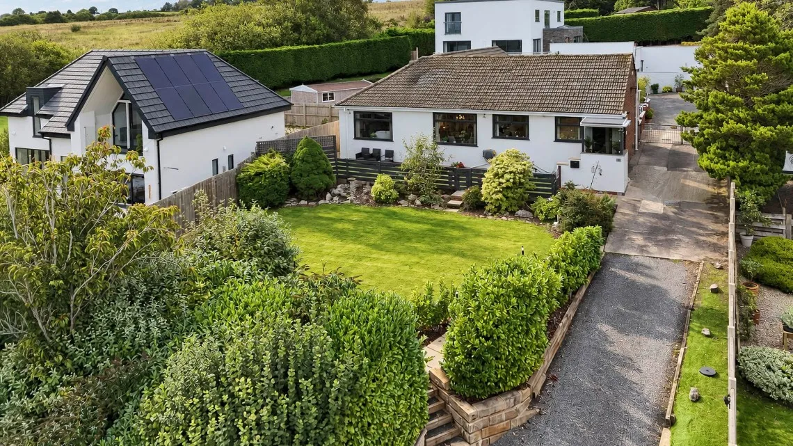 4 bed house for sale, Blackburn Road, Chorley, PR6