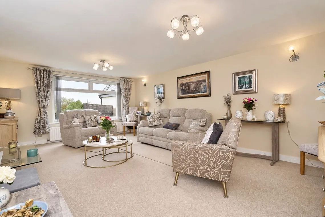 Blackburn Road, Chorley, PR6, photo 4