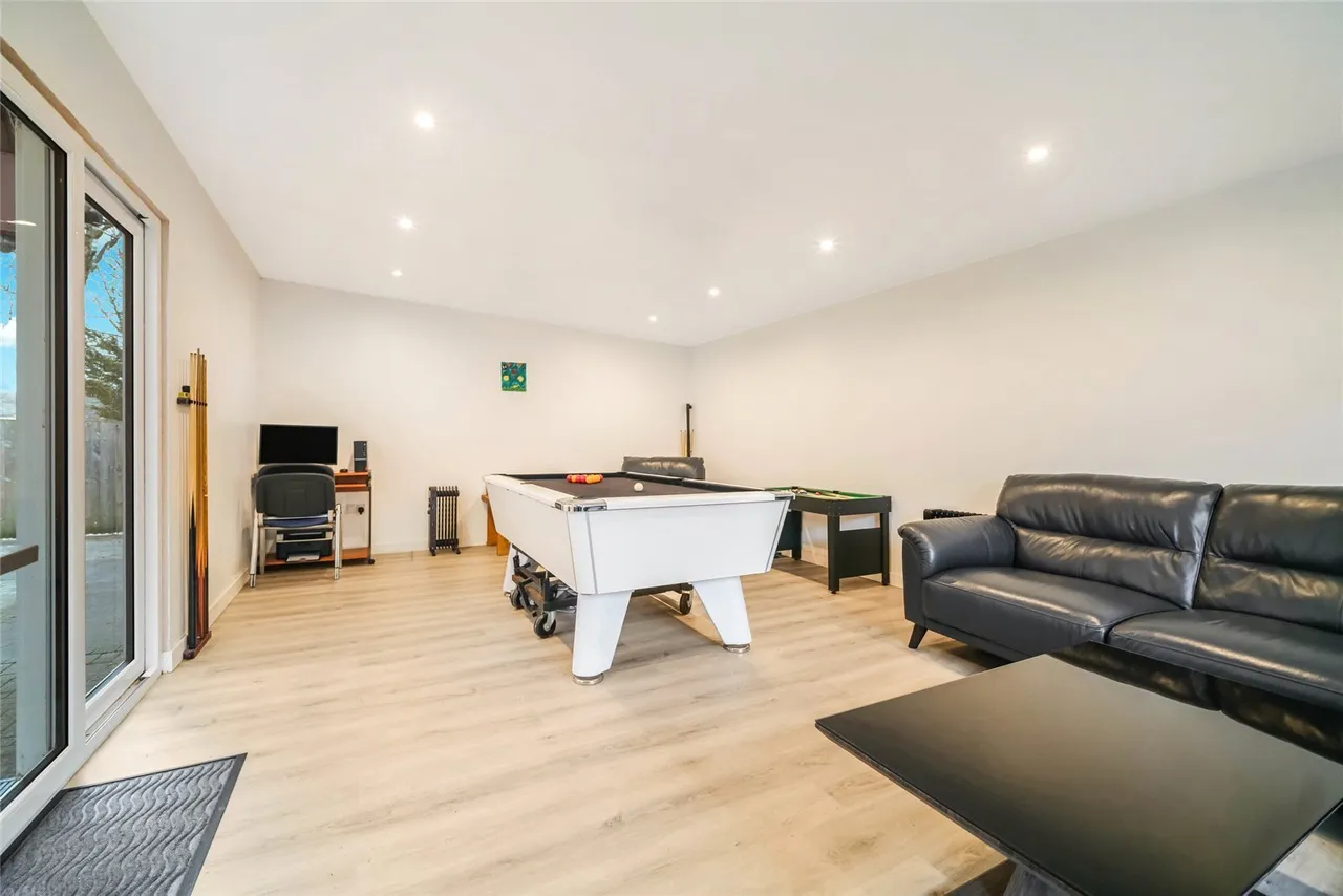 Easterton Avenue, Busby, Glasgow, East Renfrewshire, G76, photo 17