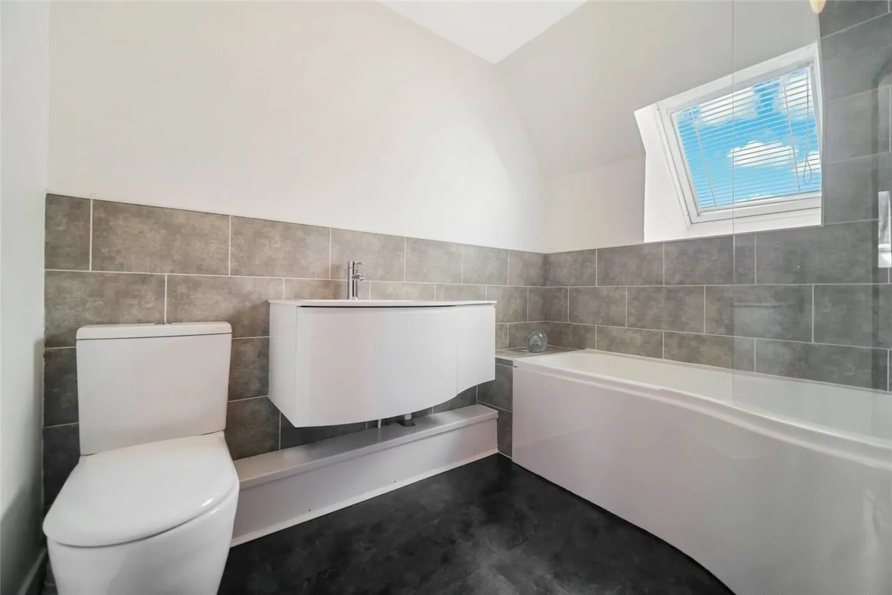 Easterton Avenue, Busby, Glasgow, East Renfrewshire, G76, photo 15