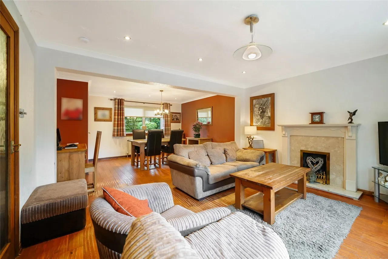 Easterton Avenue, Busby, Glasgow, East Renfrewshire, G76, photo 4