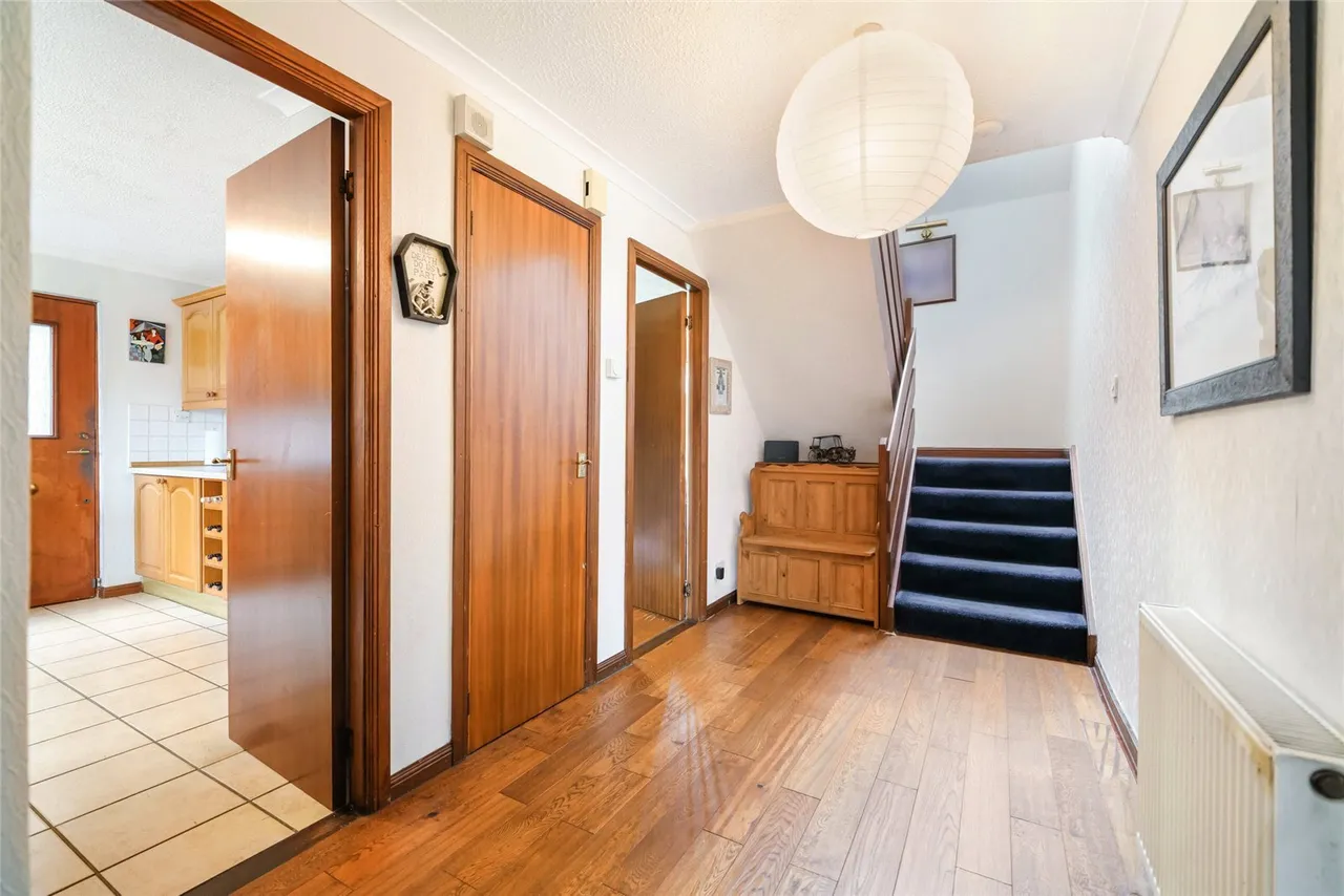 Easterton Avenue, Busby, Glasgow, East Renfrewshire, G76, photo 2