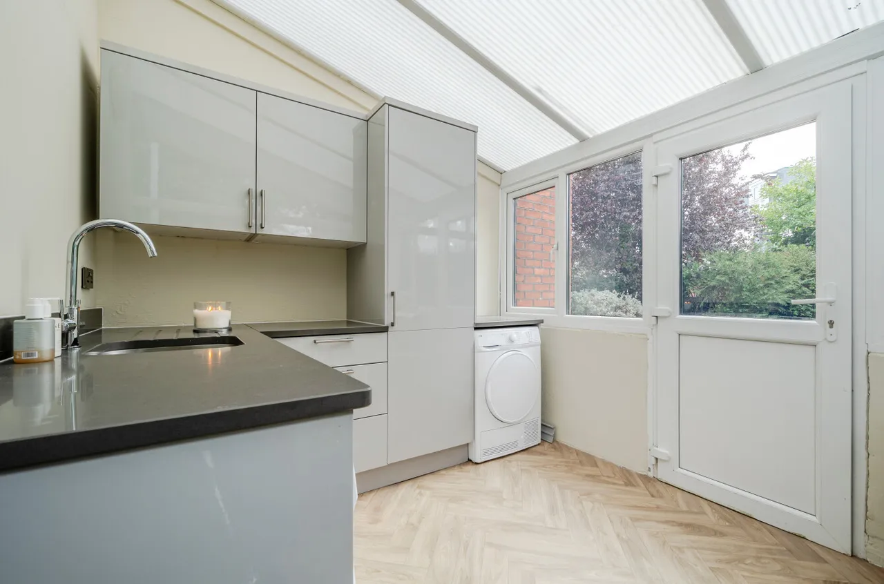 Northern Parade, Hilsea, PO2, photo 12