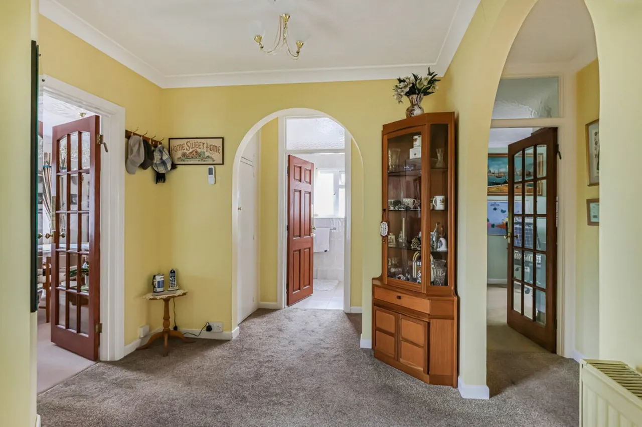 Harewood Avenue, Littledown, BH7, photo 16