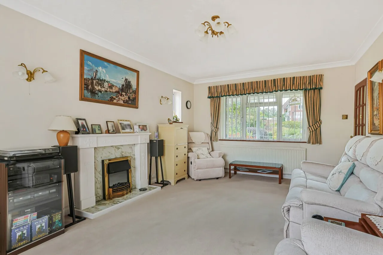 Harewood Avenue, Littledown, BH7, photo 12