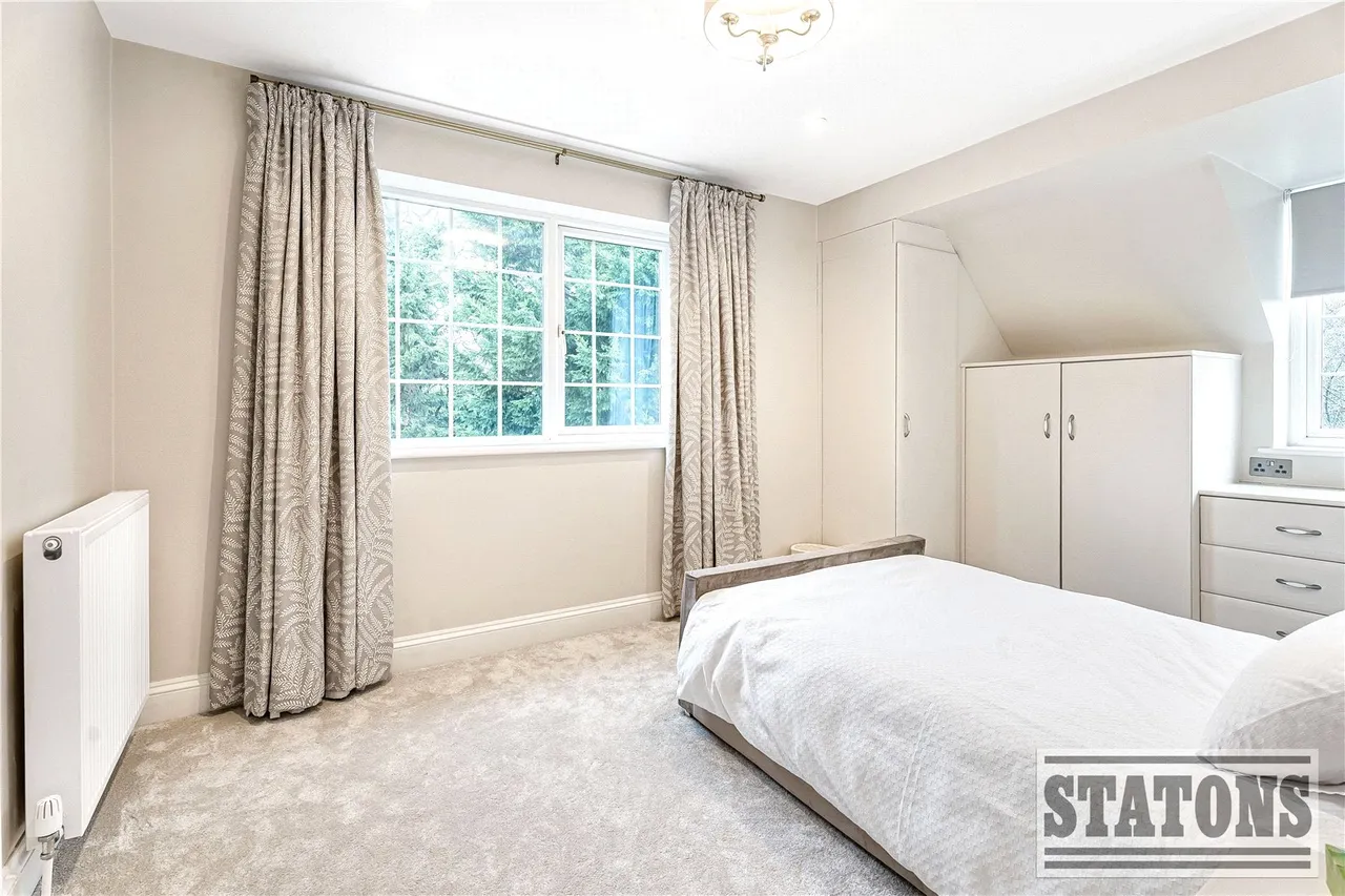Foxes Lane, Welham Green, North Mymms, Hatfield, AL9 7BA, photo 20