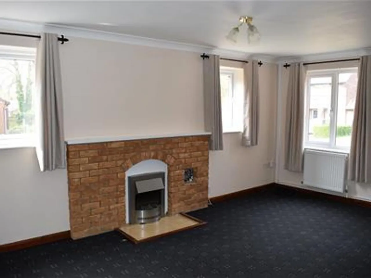 School Lane, Bonby, DN20, photo 5