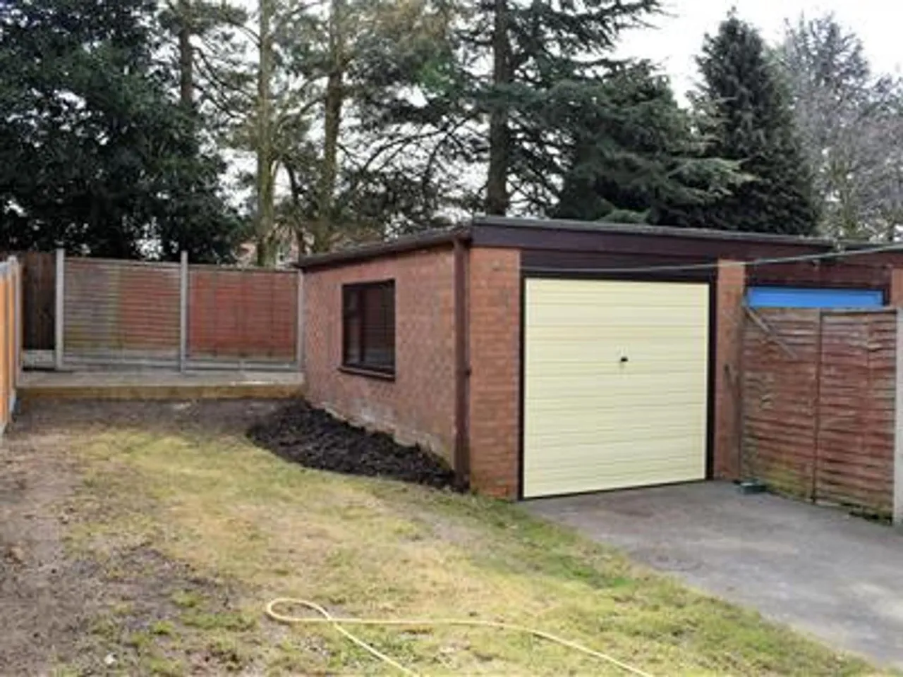 School Lane, Bonby, DN20, photo 7