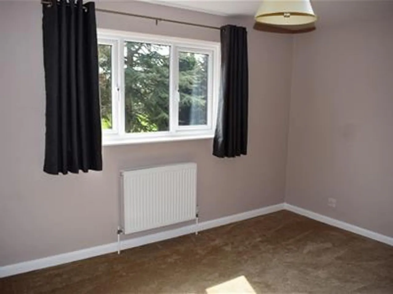 School Lane, Bonby, DN20, photo 4