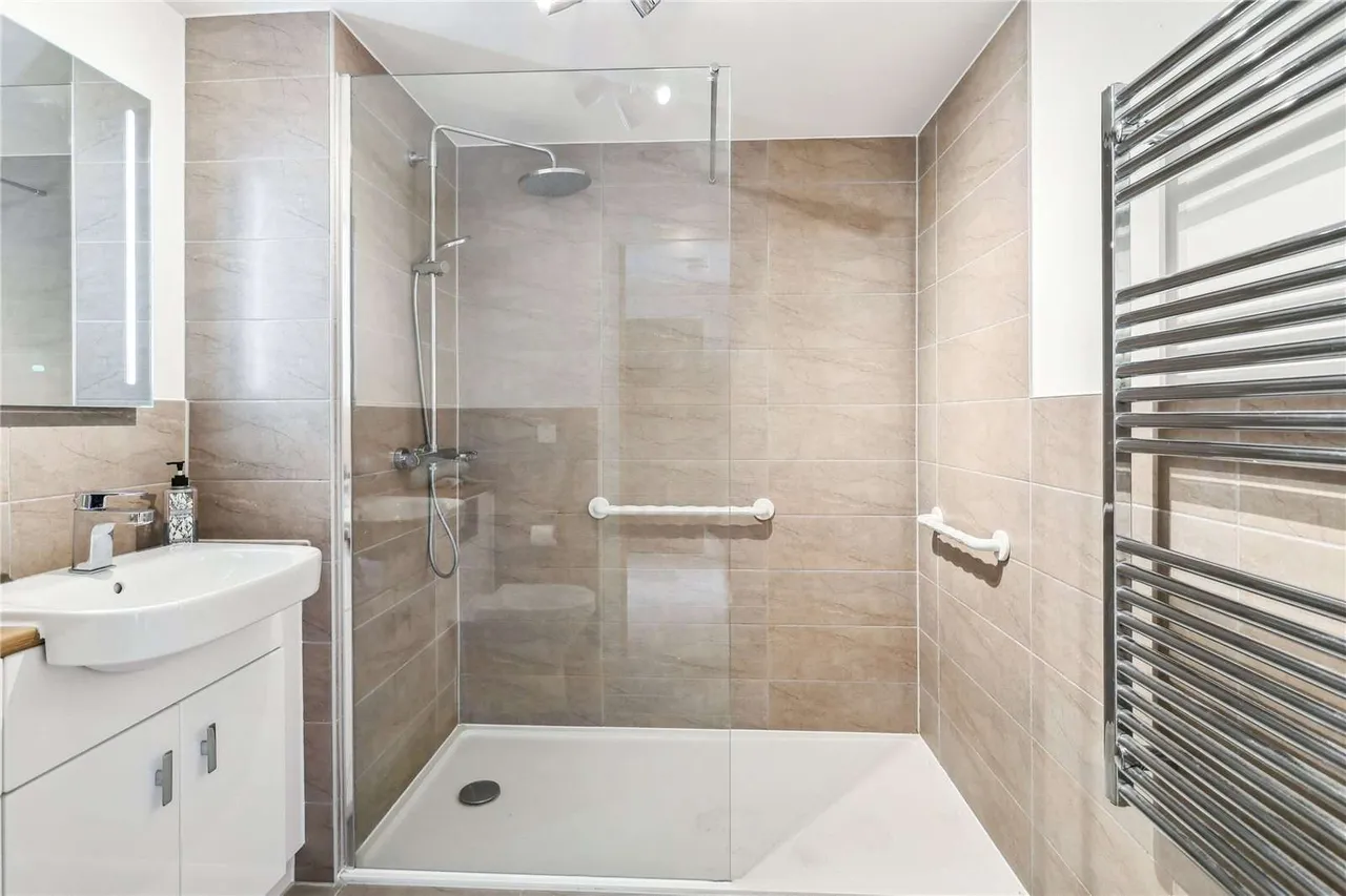 High Street, Cobham, Surrey, KT11 3EB, photo 5