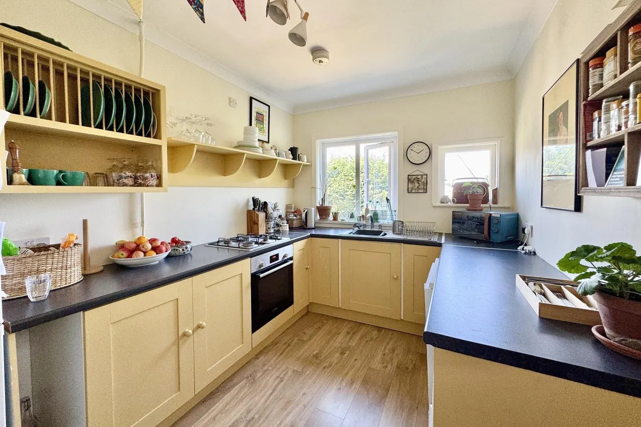 Bishop Road, BH9, photo 6