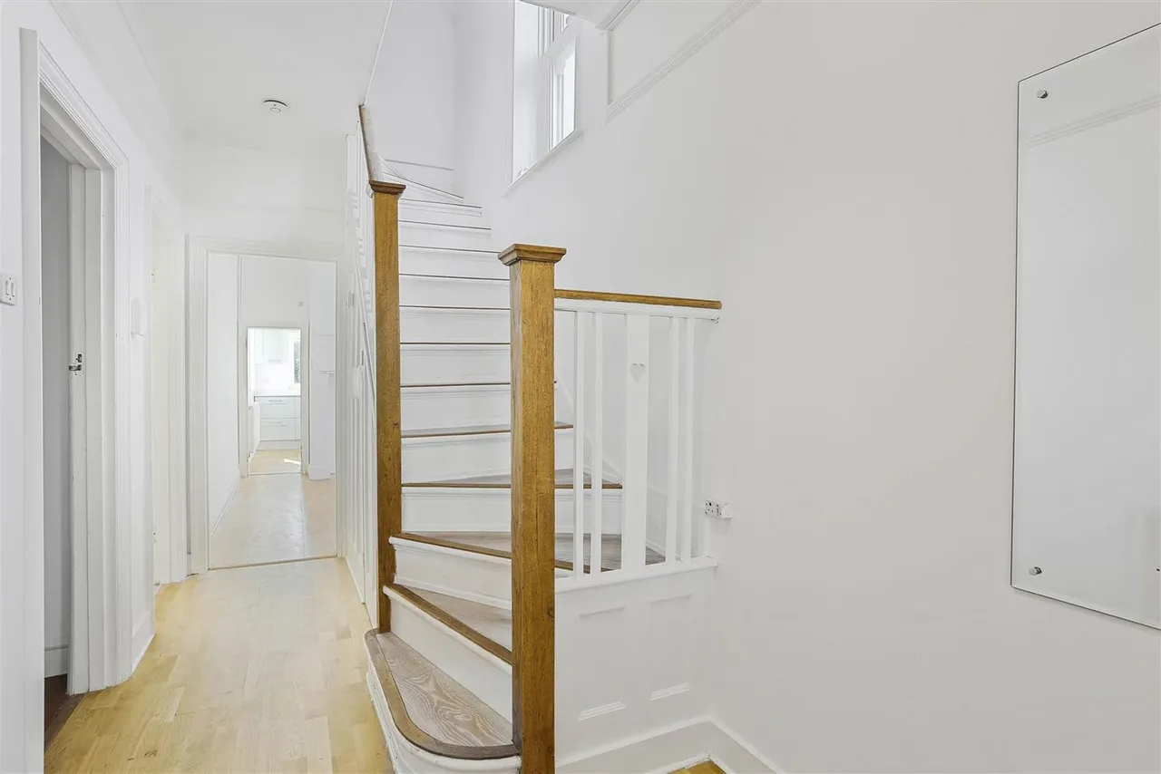 Meadowside Road, Cheam, SM2 7PF, photo 2