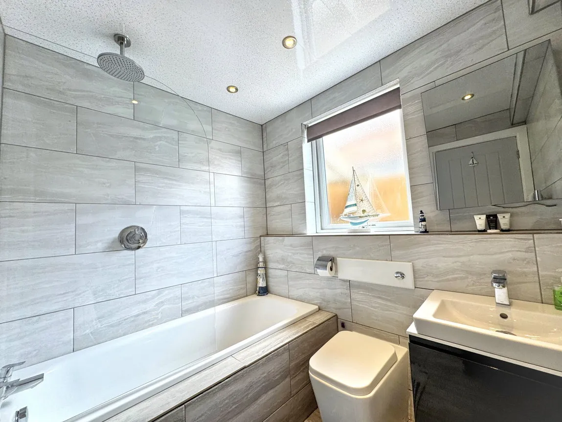 Arnold Gardens, Kinmel Bay, Conwy, LL18 5NH, photo 13