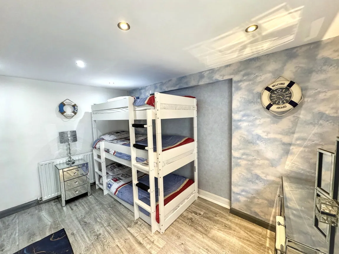 Arnold Gardens, Kinmel Bay, Conwy, LL18 5NH, photo 12
