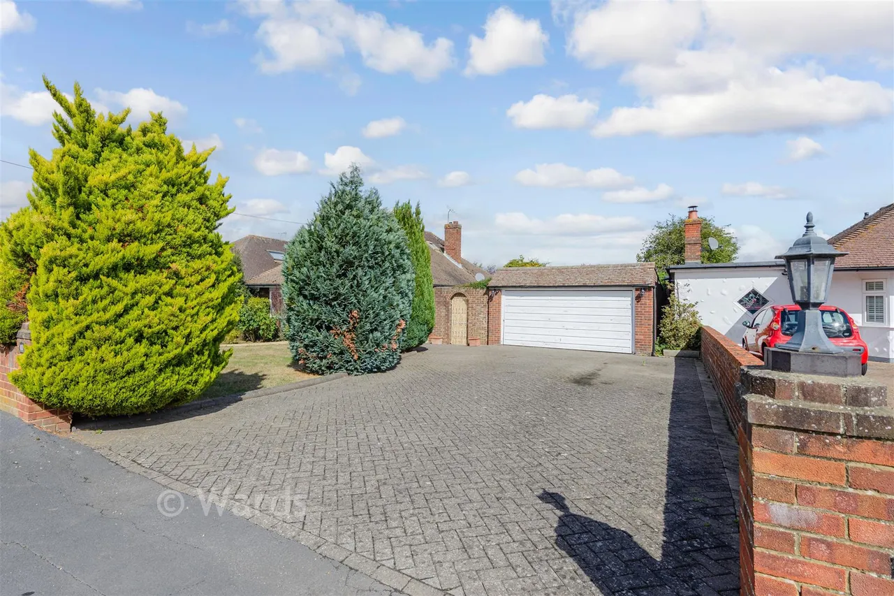 Orchard Close, Longfield, DA3, photo 2