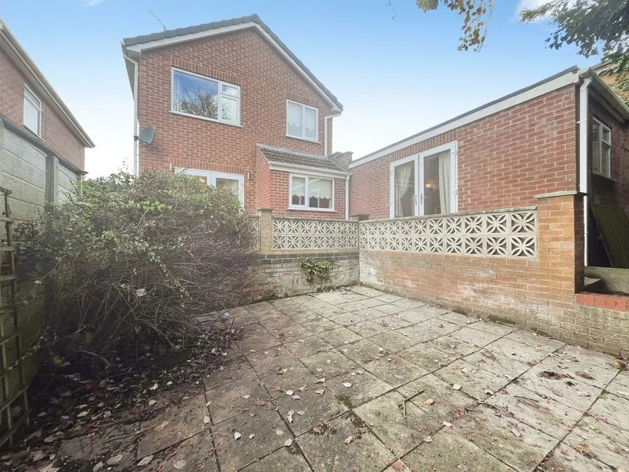 Southcliffe Road, Carlton, NG4, photo 13