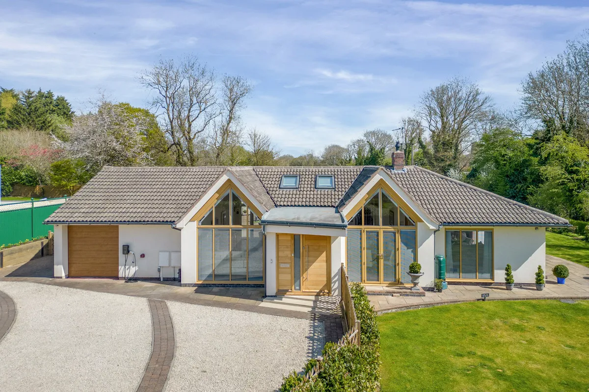 4 bed house for sale, Forest Drive, Kirby Muxloe, LE9