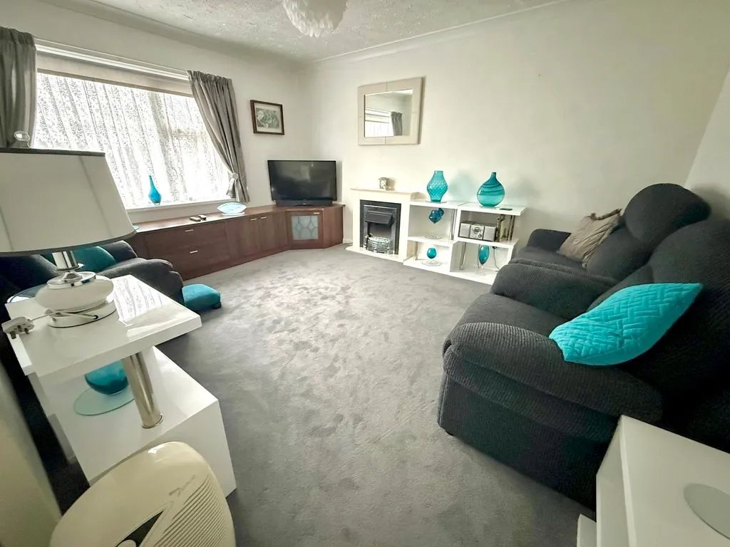 Oakwell Close, Dunstable LU6 2PY, photo 3
