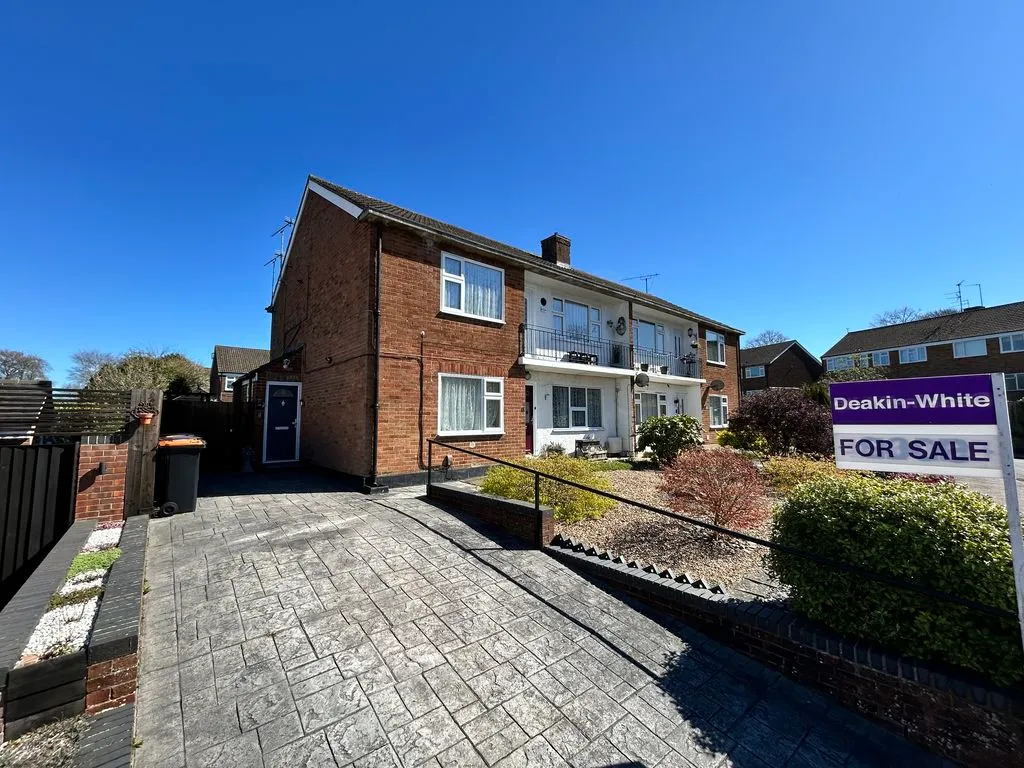 Oakwell Close, Dunstable LU6 2PY, photo 13
