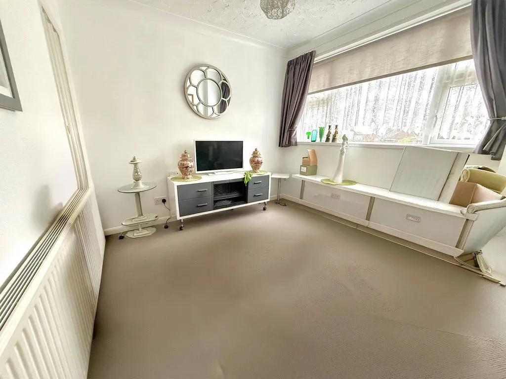 Oakwell Close, Dunstable LU6 2PY, photo 8