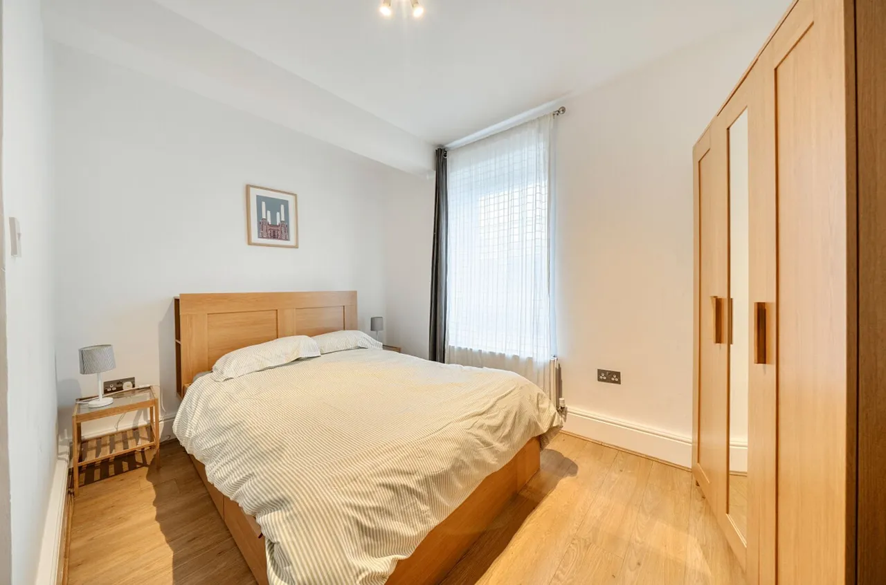 Meadow Road, London, SW8, photo 4