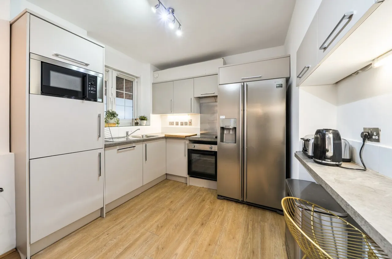 Meadow Road, London, SW8, photo 12