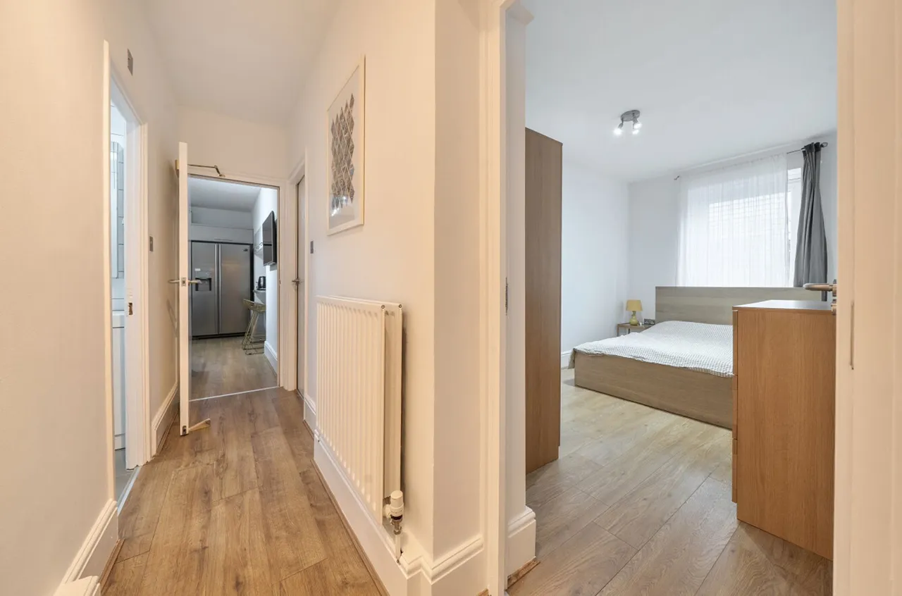Meadow Road, London, SW8, photo 5