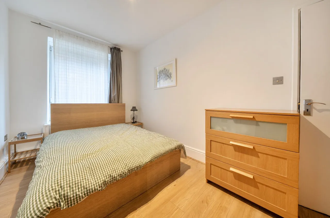 Meadow Road, London, SW8, photo 10