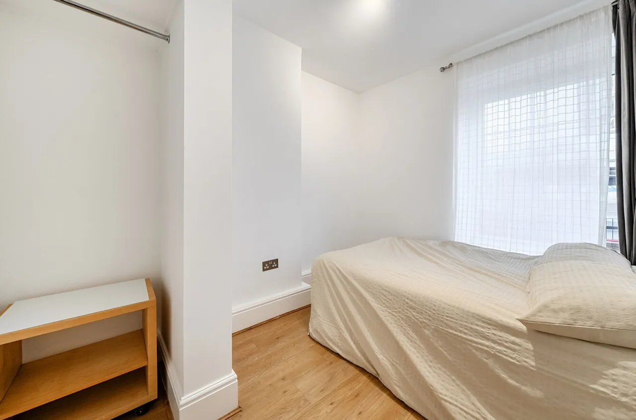 Meadow Road, London, SW8, photo 7