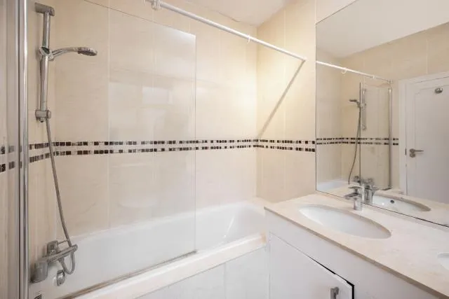 Prince Albert Road, London, NW8, photo 9
