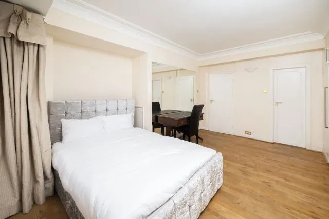 Prince Albert Road, London, NW8, photo 7