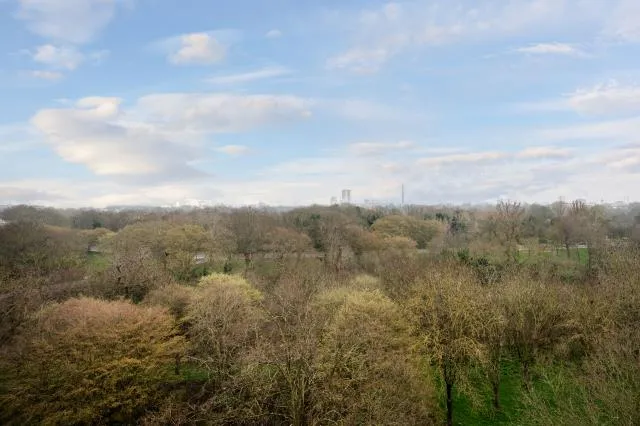 Prince Albert Road, London, NW8, photo 16