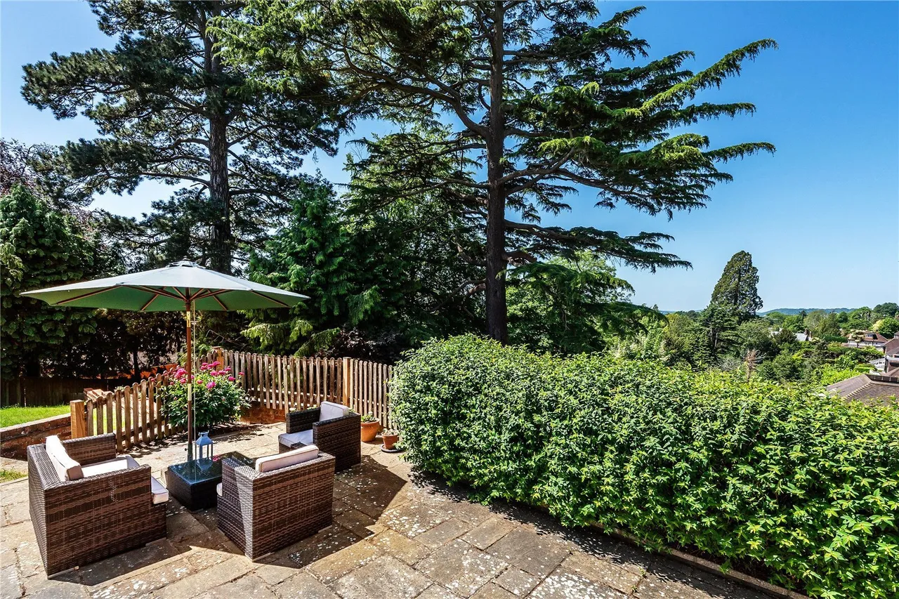Raglan Road, Reigate, RH2, photo 15