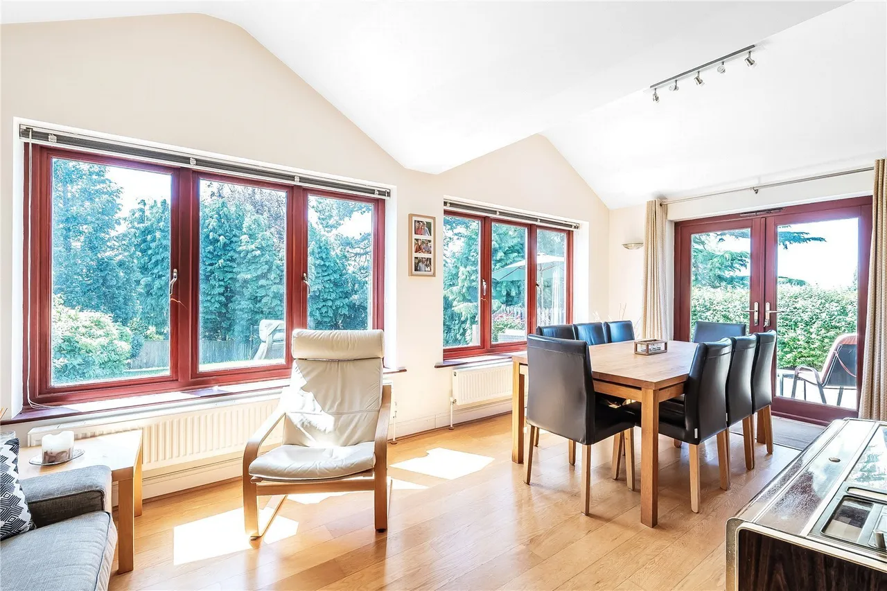 Raglan Road, Reigate, RH2, photo 8