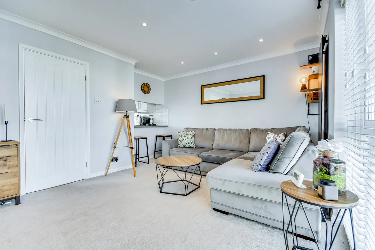6 Birk Beck, Waveney Drive, Chelmsford, Essex, CM1 7PJ, photo 2
